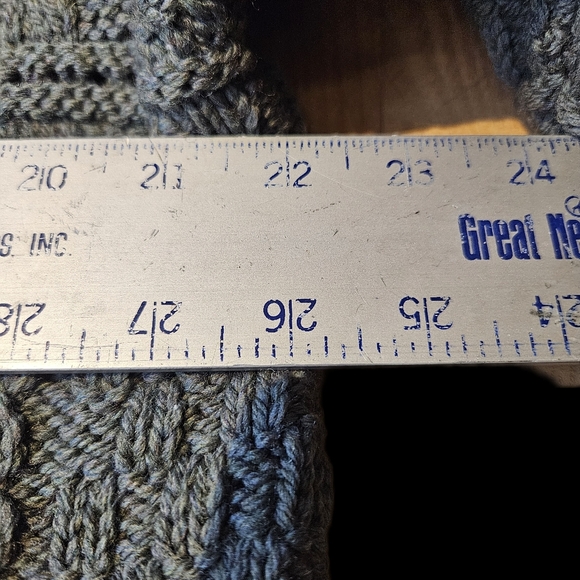 Inis Crafts Wool 100% Merino wool - Cable knit sweater EUC - Picture 4 of 5